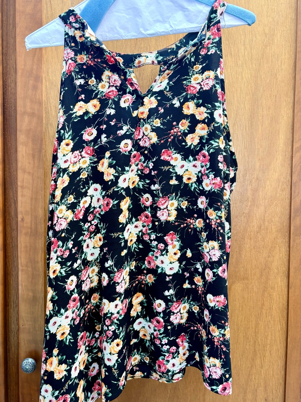 Monteau Black Floral V-Neck Camisole